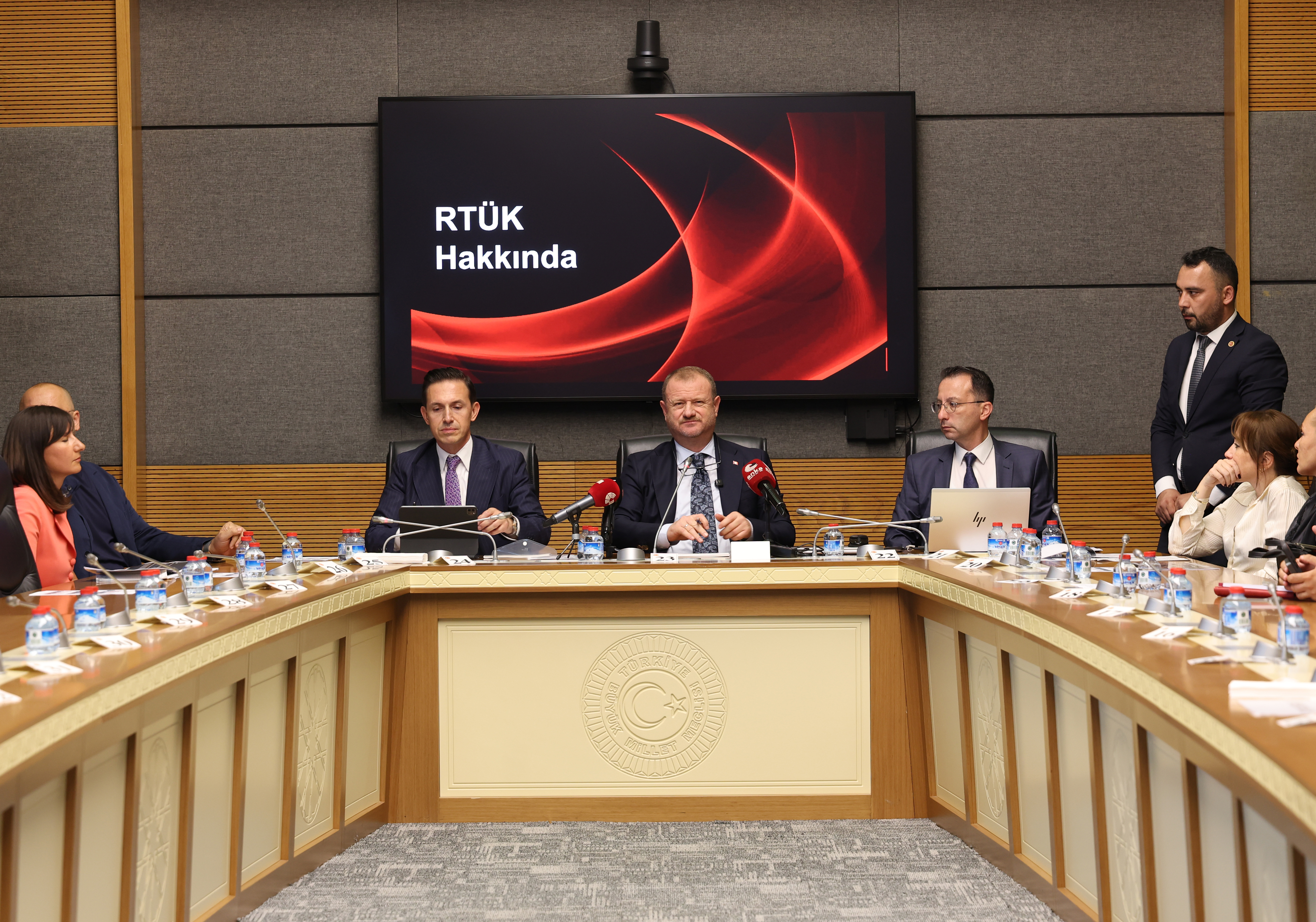 RTÜK, TBMM OKUL SALDIRILARININ NEDENLERİNİ ARAŞTIRMA KOMİSYONU'NDA SUNUM YAPTI