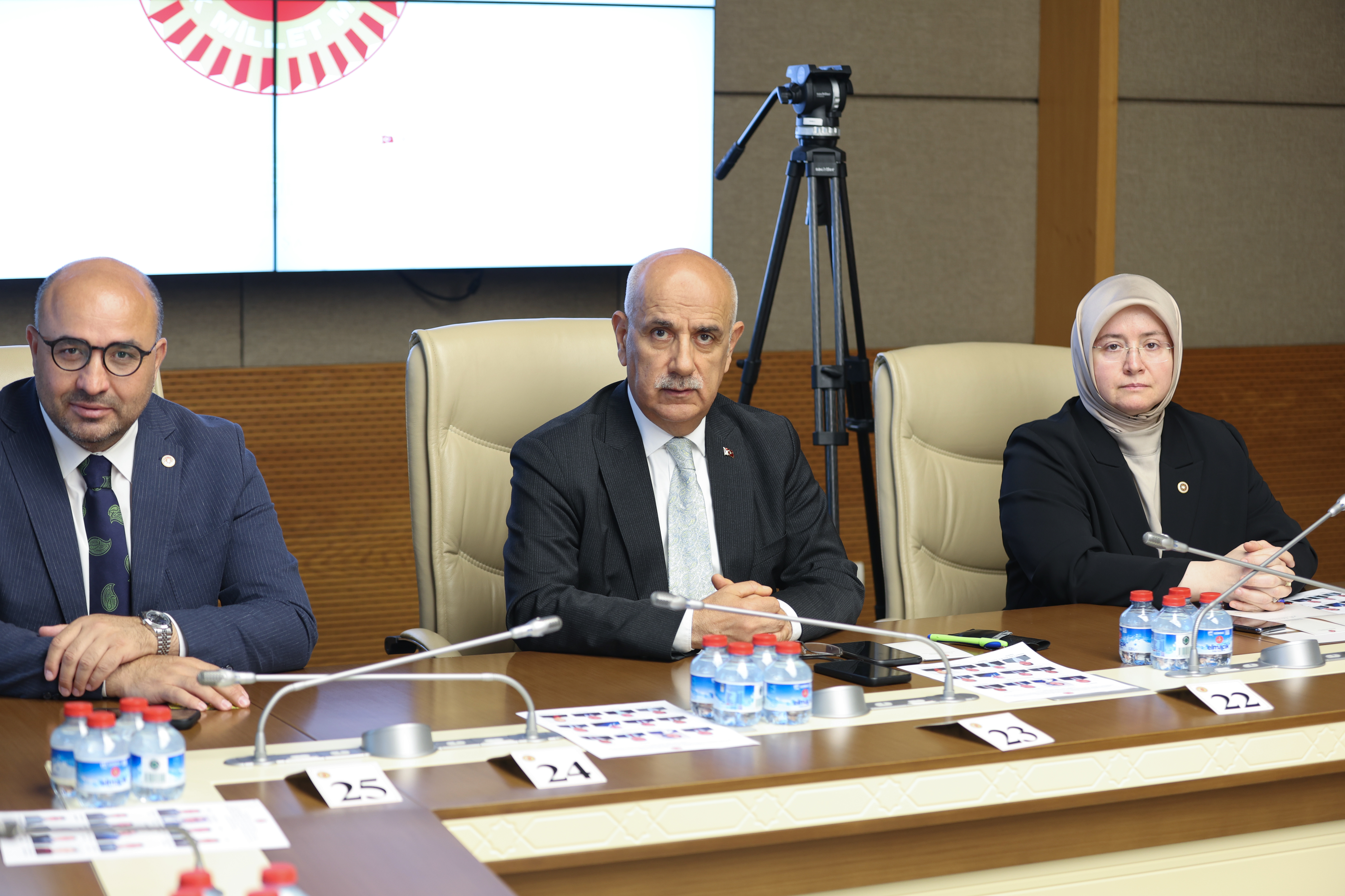 TBMM OKUL SALDIRILARININ NEDENLERİNİ ARAŞTIRMA KOMİSYONU, KAHRAMANMARAŞ VE ŞANLIURFA MİLLETVEKİLLERİNİ DİNLEDİ